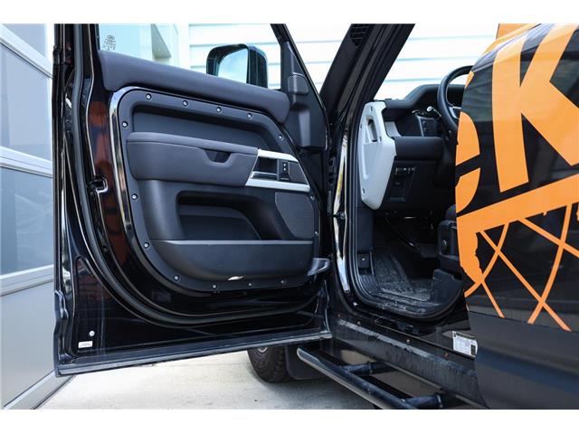 2023 Land Rover Defender S (Stk: D122312) in London - Image 17 of 49