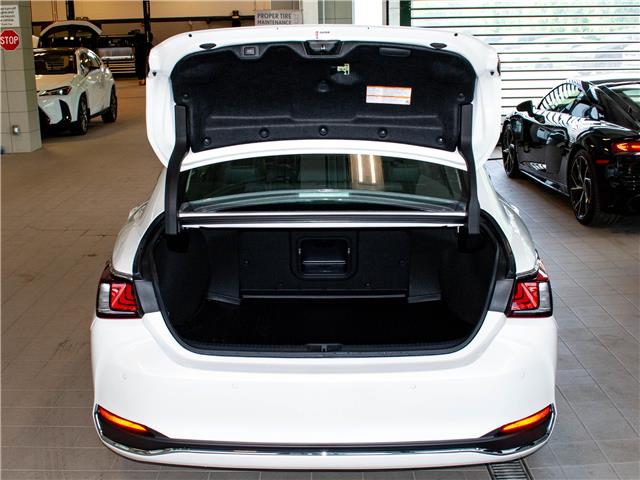 2025 Lexus ES 300h Base (Stk: 6785) in Kingston - Image 5 of 17