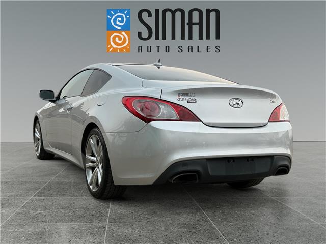 2010 Hyundai Genesis Coupe 2.0T GT (Stk: P3281) in Regina - Image 3 of 20