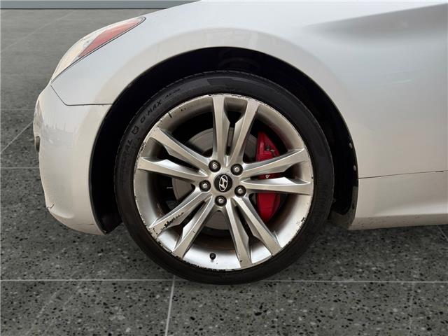 2010 Hyundai Genesis Coupe 2.0T GT (Stk: P3281) in Regina - Image 14 of 20