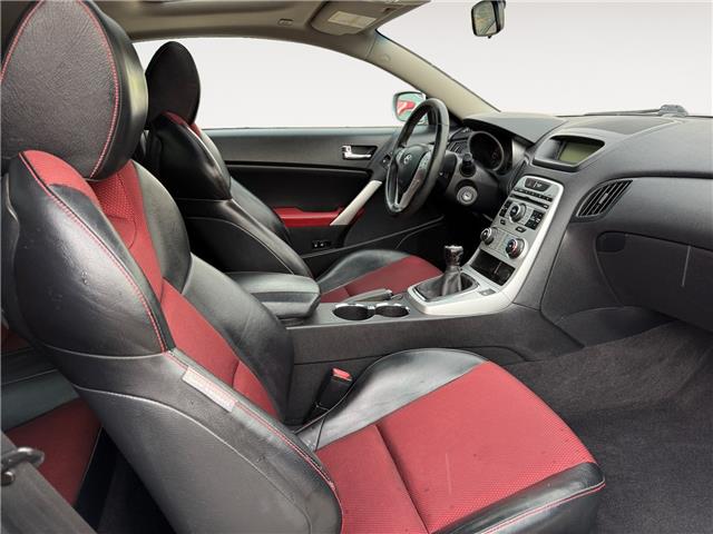 2010 Hyundai Genesis Coupe 2.0T GT (Stk: P3281) in Regina - Image 15 of 20