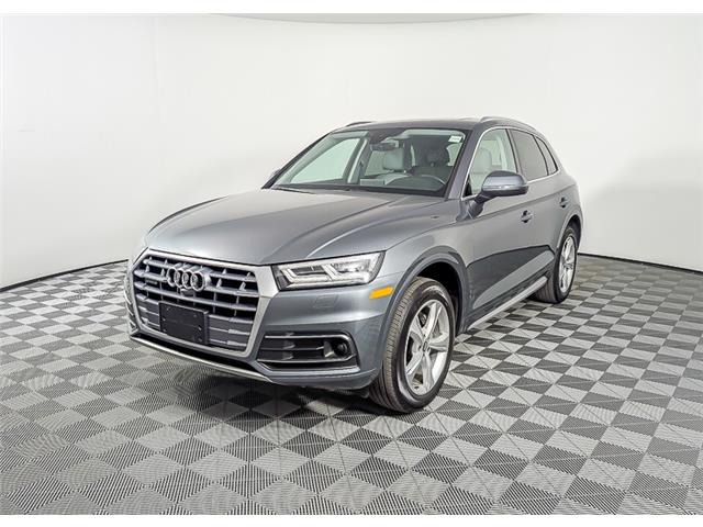 2020 Audi Q5 45 Progressiv WA1BNAFY2L2101024 TU0104 in Calgary