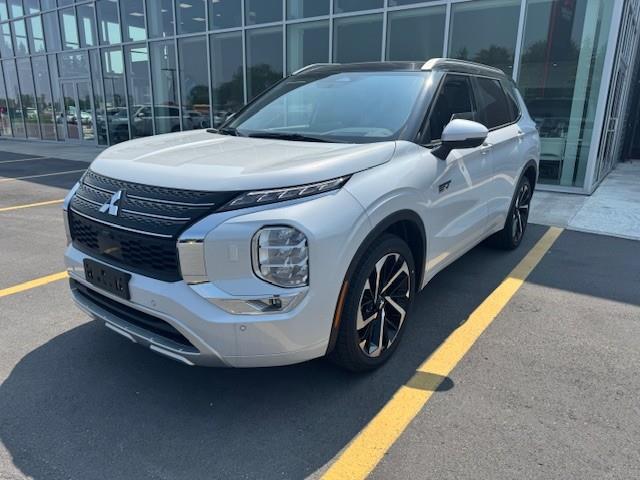 2025 Mitsubishi Outlander PHEV GT (Stk: M5233) in BELLEVILLE - Image 1 of 5