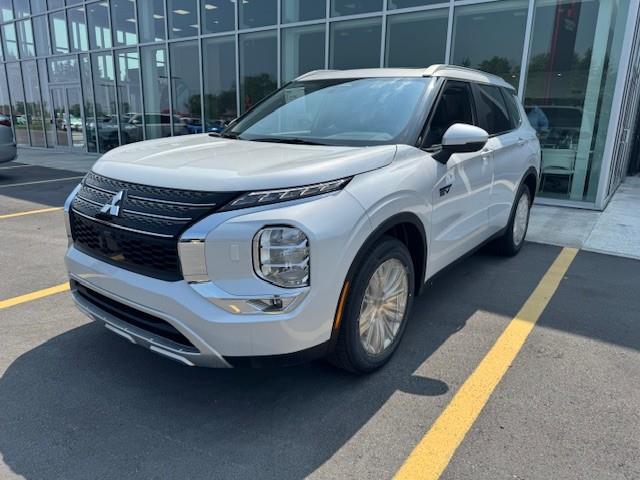 2025 Mitsubishi Outlander PHEV LE (Stk: M5270) in BELLEVILLE - Image 1 of 5