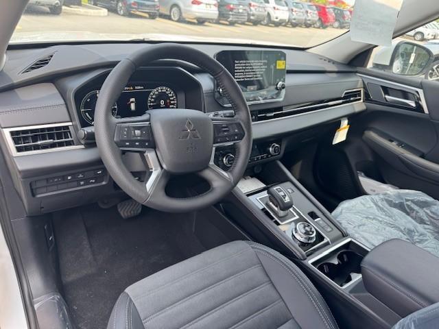 2025 Mitsubishi Outlander PHEV LE (Stk: M5270) in BELLEVILLE - Image 5 of 5