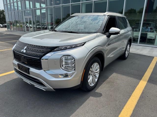 2025 Mitsubishi Outlander PHEV SE (Stk: M5234) in BELLEVILLE - Image 1 of 5