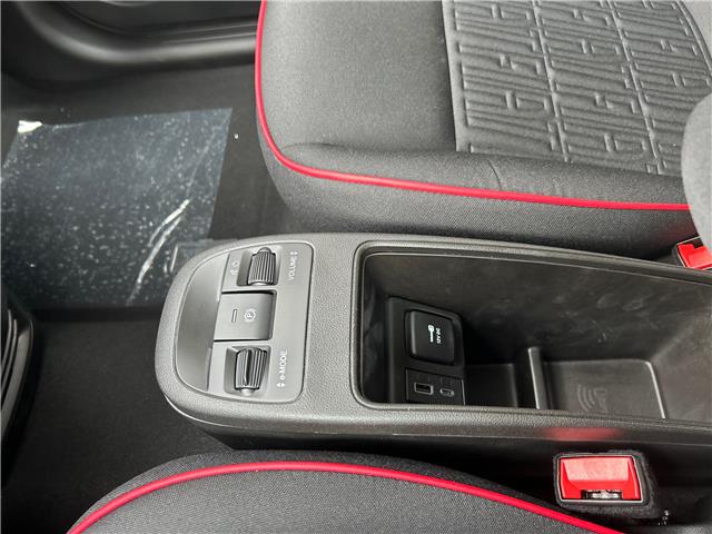 2025 Fiat 500e Base (Stk: F25001) in London - Image 14 of 19