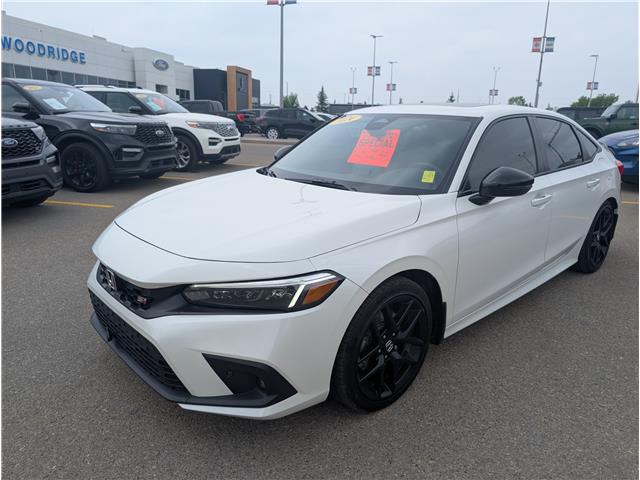 2024 Honda Civic Si Base (Stk: 19215) in Calgary - Image 1 of 26