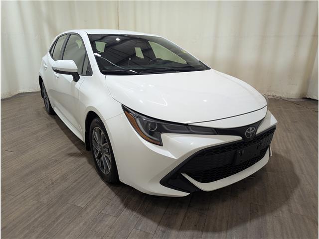 2020 Toyota Corolla Hatchback Base (Stk: 25060911) in Calgary - Image 1 of 28
