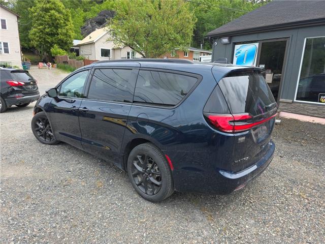 2024 Chrysler Pacifica Touring-L (Stk: ZPACIFICA) in Sudbury - Image 3 of 22
