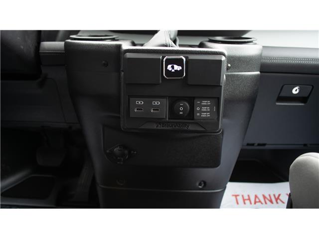 2025 Toyota Sienna XLE 8-Passenger (Stk: MU2377) in London - Image 27 of 27