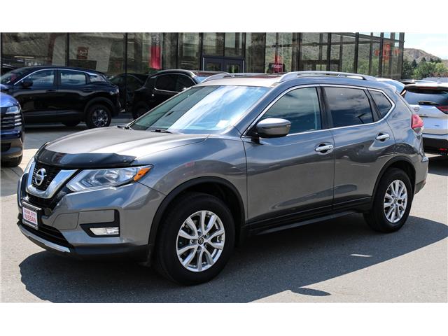 2017 Nissan Rogue SV (Stk: T25199A) in Kamloops - Image 1 of 25