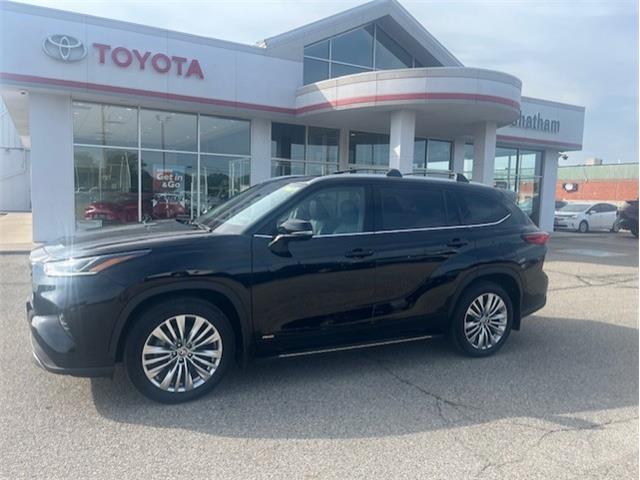 2023 Toyota Highlander Hybrid Limited (Stk: CP12455) in Chatham - Image 1 of 14