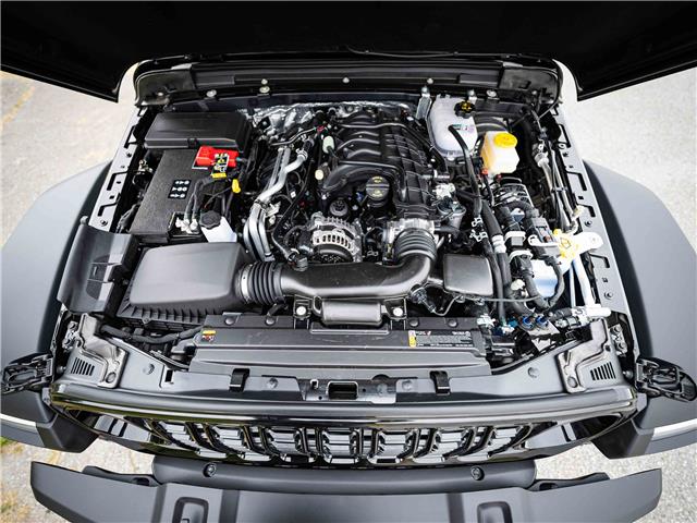 2025 Jeep Wrangler Sport (Stk: S605585) in Surrey - Image 9 of 25