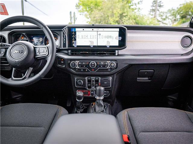 2025 Jeep Wrangler Sport (Stk: S605585) in Surrey - Image 14 of 25