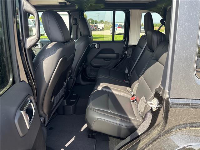 2025 Jeep Wrangler Sahara (Stk: 25031) in Meaford - Image 10 of 14