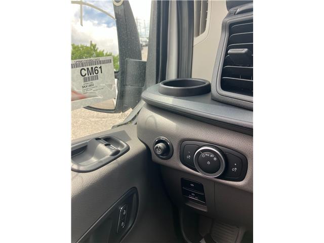 2025 Ford Transit-250 Cargo Base (Stk: 2501490) in Ottawa - Image 15 of 20
