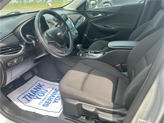 2020 Chevrolet Malibu 1LS (Stk: AC0927) in Calgary - Image 11 of 16
