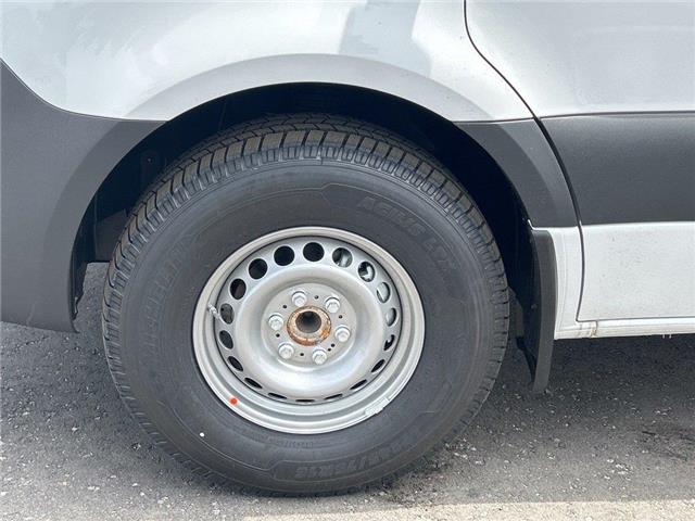 2025 Mercedes-Benz eSprinter 2500 Low Roof (Stk: 25SP028) in Innisfil - Image 9 of 16