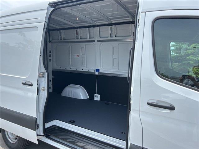 2025 Mercedes-Benz eSprinter 2500 Low Roof (Stk: 25SP028) in Innisfil - Image 14 of 16