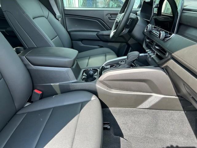 2025 Chevrolet Colorado Trail Boss (Stk: 25145) in Moosomin - Image 2 of 12