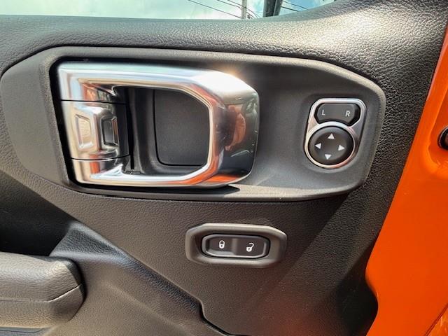 2025 Jeep Wrangler Sport (Stk: 7431) in Fort Erie - Image 4 of 8