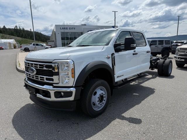 2025 Ford F-550 Chassis XLT (Stk: 5T086) in Williams Lake - Image 1 of 13