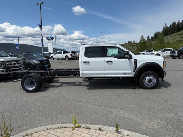 2025 Ford F-550 Chassis XLT (Stk: 5T086) in Williams Lake - Image 6 of 13