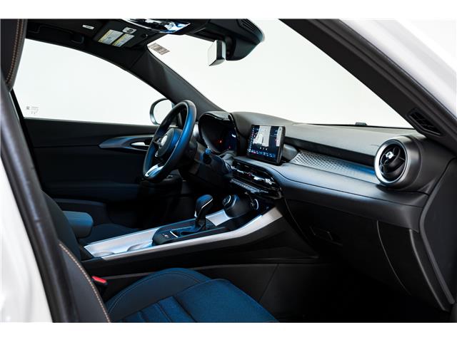 2024 Alfa Romeo Tonale Sprint (Stk: AR0583) in Calgary - Image 23 of 33