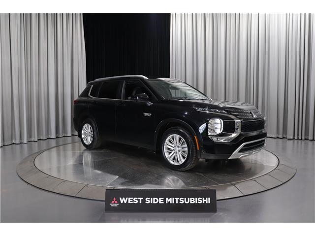 2023 Mitsubishi Outlander Plug-In Hybrid LE (Stk: T25641A) in Edmonton - Image 1 of 29