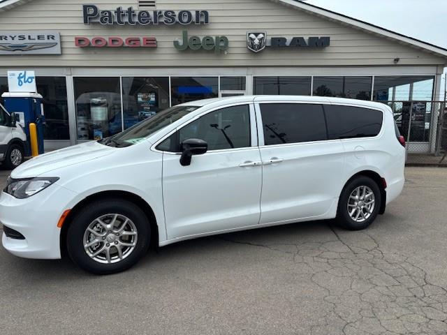 2025 Chrysler Grand Caravan SXT (Stk: 7433) in Fort Erie - Image 1 of 18