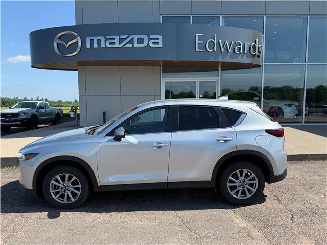 2022 Mazda CX-5 GS (Stk: 24330) in Pembroke - Image 1 of 26