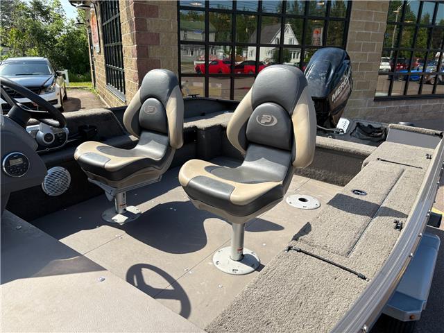 2017 Princecraft Holiday DLX TFT Tournament Fishing Team (Stk: B-72L617) in Moncton - Image 15 of 20