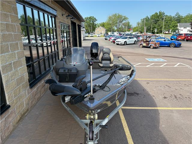 2017 Princecraft Holiday DLX TFT Tournament Fishing Team (Stk: B-72L617) in Moncton - Image 4 of 20