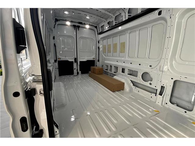 2025 Ford Transit-250 Cargo Base (Stk: 25TR8181) in Vancouver - Image 9 of 14