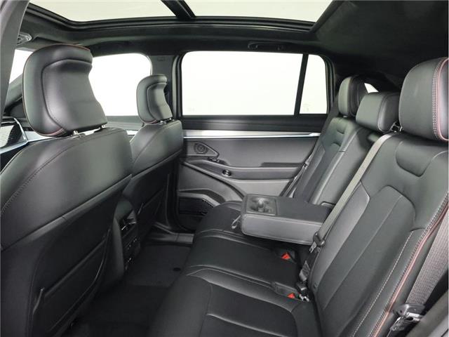 2025 Jeep Wagoneer S Base (Stk: 25J130) in Calgary - Image 9 of 20