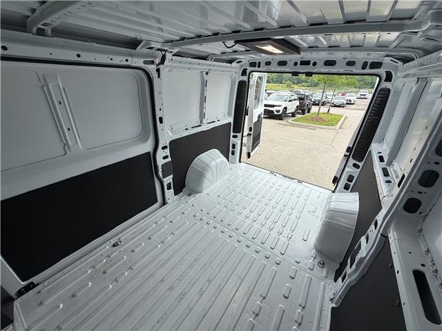 2025 RAM ProMaster 2500 Base (Stk: 25381) in London - Image 8 of 19