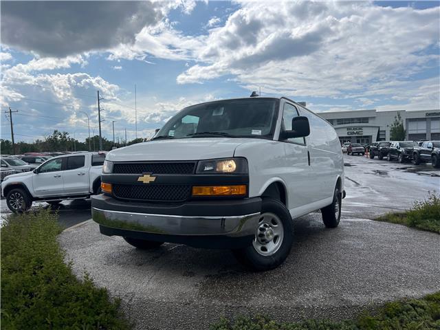 2025 Chevrolet Express 2500 Work Van (Stk: S1222555) in Calgary - Image 1 of 18