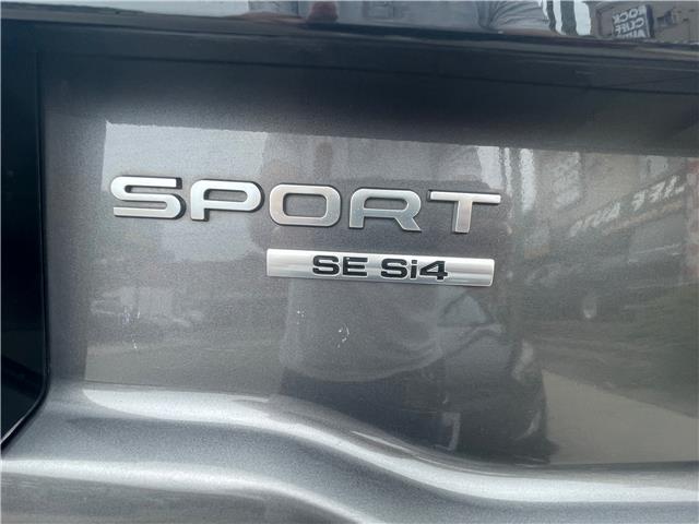 2016 Land Rover Discovery Sport HSE (Stk: L566392) in Scarborough - Image 9 of 21