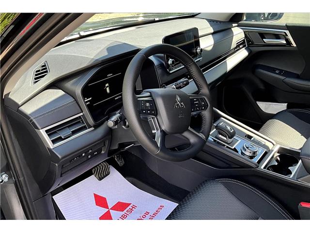 2025 Mitsubishi Outlander PHEV ES (Stk: 25P7339) in Cranbrook - Image 6 of 13