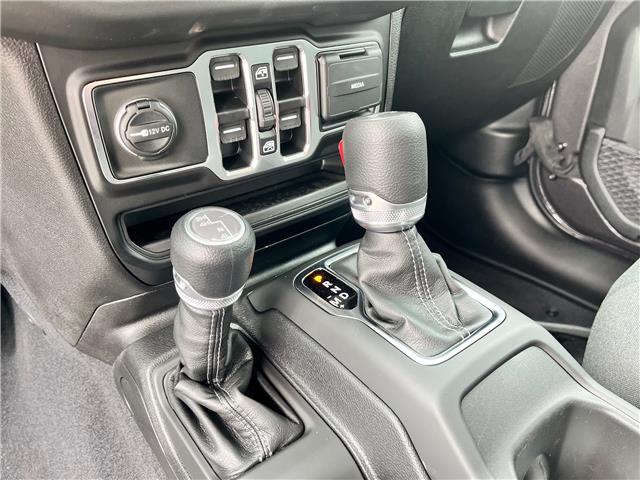 2025 Jeep Wrangler Sahara (Stk: 25-336) in Sarnia - Image 15 of 17