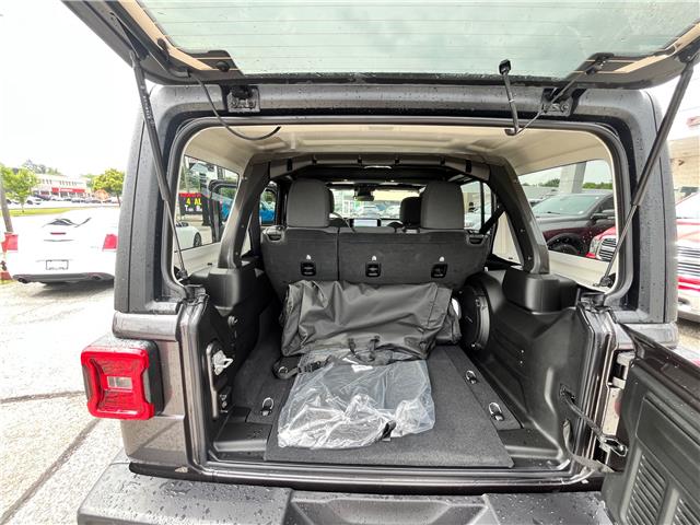 2025 Jeep Wrangler Sahara (Stk: 25-336) in Sarnia - Image 17 of 17