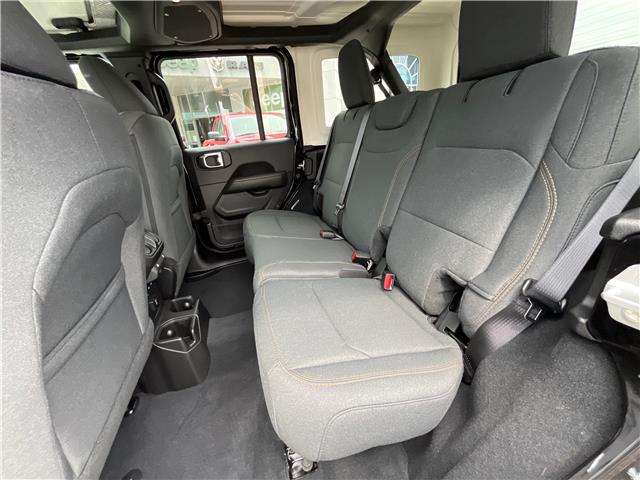 2025 Jeep Wrangler Sahara (Stk: 25-331) in Sarnia - Image 16 of 17