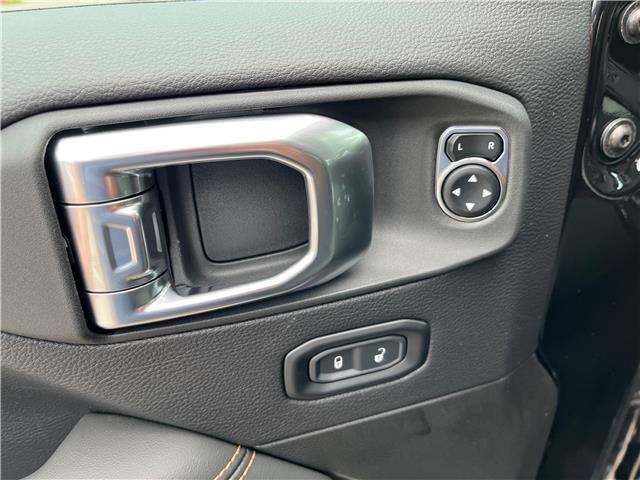 2025 Jeep Wrangler Sahara (Stk: 25-331) in Sarnia - Image 8 of 17