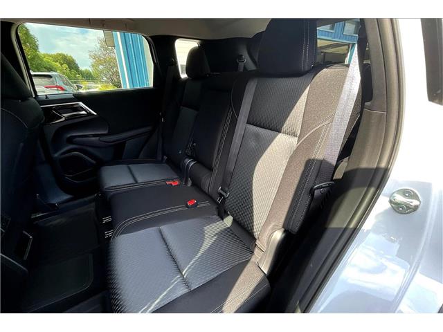 2025 Mitsubishi Outlander PHEV ES (Stk: 25P5858) in Cranbrook - Image 10 of 13