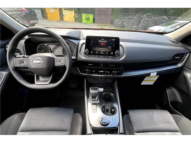 2025 Nissan Rogue SV Moonroof (Stk: 25RG1140) in Cranbrook - Image 5 of 13