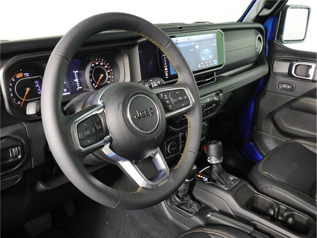 2024 Jeep Wrangler Sahara (Stk: L640) in Calgary - Image 18 of 22