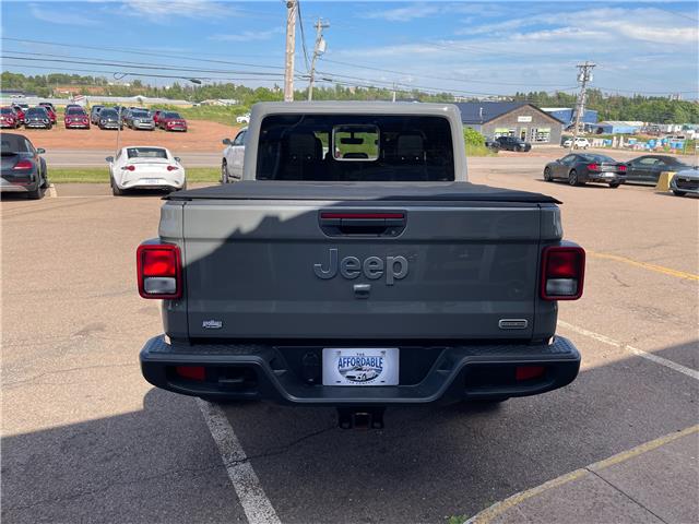 2021 Jeep Gladiator Overland in Charlottetown - Image 9 of 22