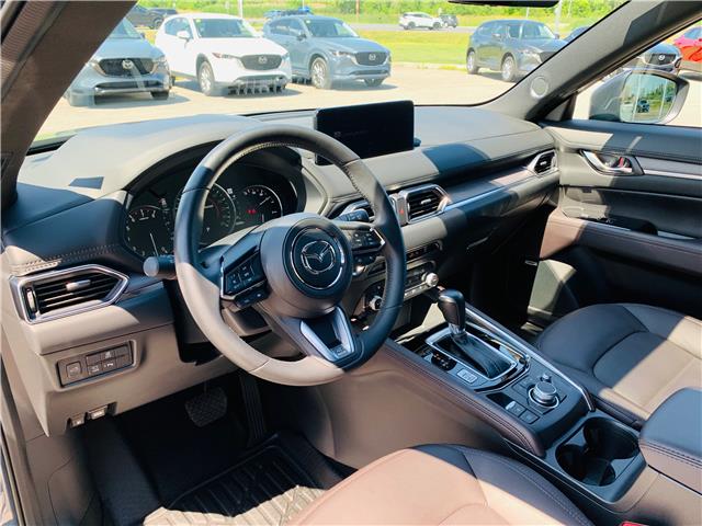 2023 Mazda CX-5 Signature (Stk: 25-825A) in Cornwall - Image 27 of 32