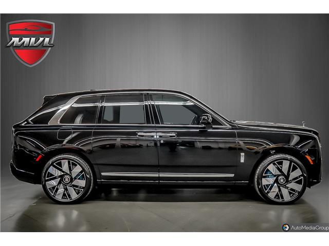 2025 Rolls-Royce Cullinan  in Oakville - Image 4 of 36